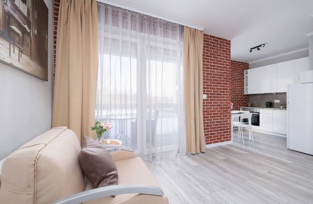 Dąbska Studio With Terrace by Renters