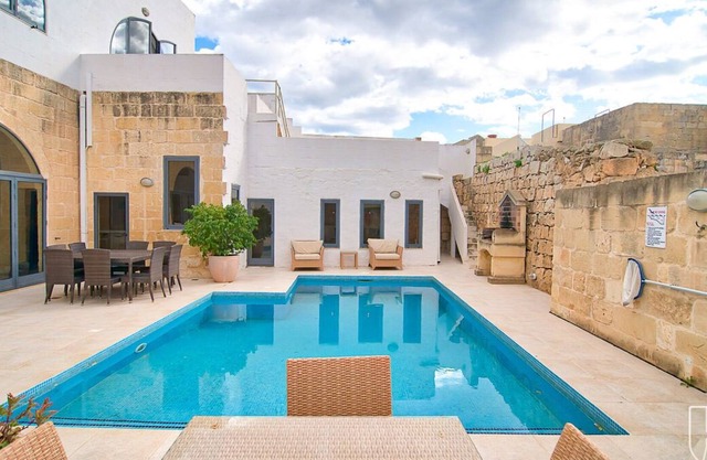 Dar tal-Moghoz - Five Bedroom House
