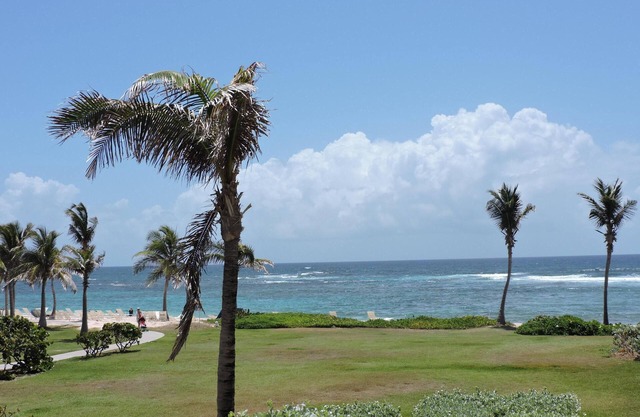 Dawn Beach, 3BR 2Bath; Bldg A Ocean Front Top Floor. JW Marriott Full Access