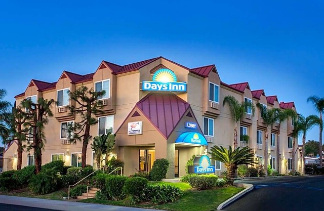 Days Inn by Wyndham Carlsbad