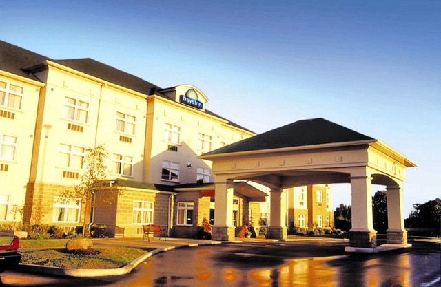 Days Inn by Wyndham Orillia