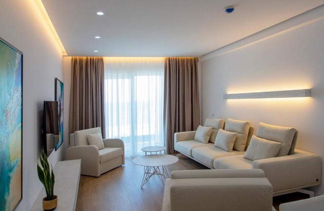 Dazur Coast Resort