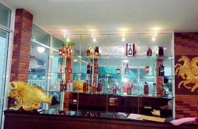 De-complex Apartment