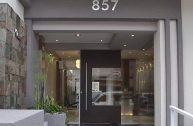 Dean Funes Suites 606