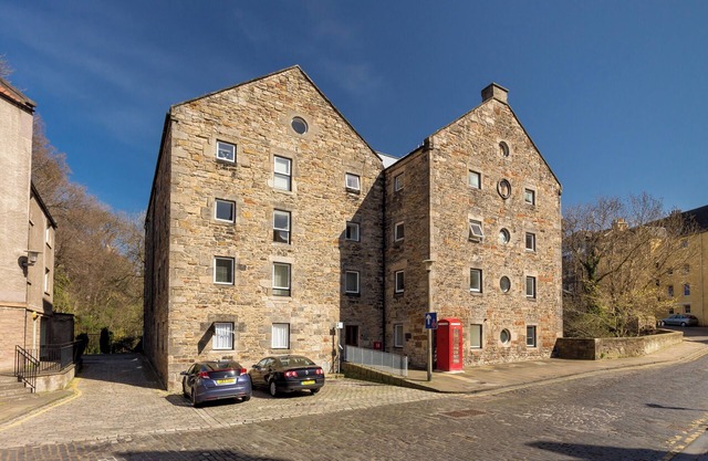 Dean Village 