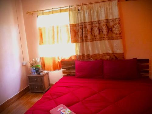 Dee-Dee's Guest House, Bed And Breakfast