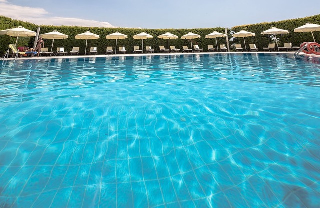 Dekelia Hotel