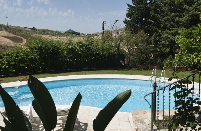 Delightful charming house with pool and all the facilities you need