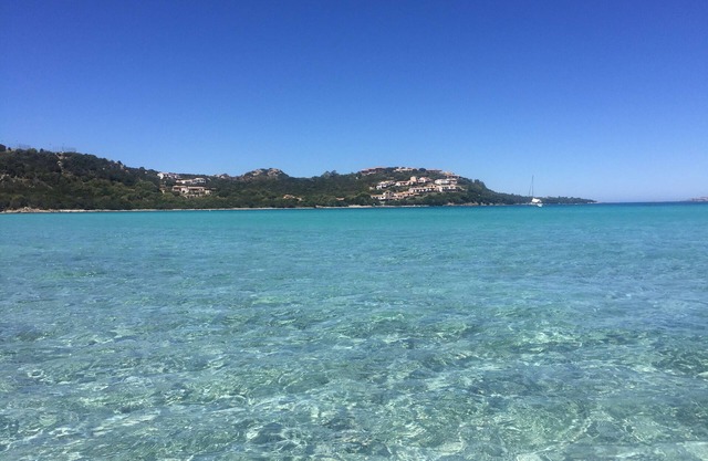 DELIGHTFUL COTTAGE WITHIN WALKING DISTANCE OF THE WHITE BEACHES OF SARDINIA