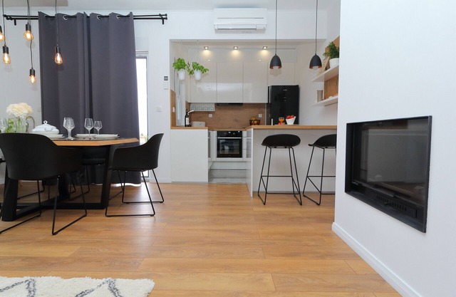 Delux apartment with terrace in the center of town for 6 people