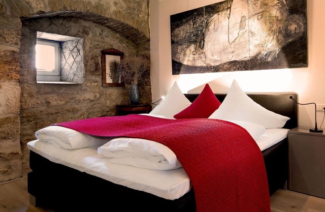 Deluxe Ground Floor Apartment in Old City