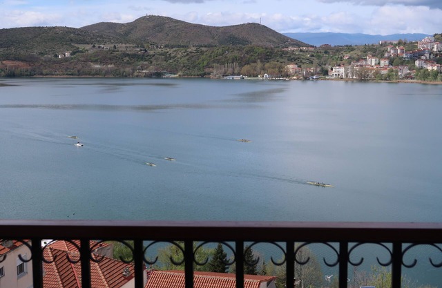 DeLuxe View Kastoria/4Bedrooms & Stunning Views