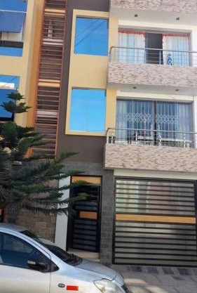 DEPARTAMENTO con COCHERA en Chimbote