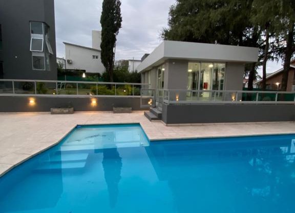 Departamento nuevo con seguridad y pileta ,en villa allende a 15 del centro de Córdoba