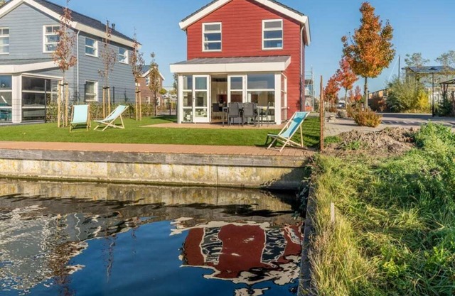 Design, clean-lined and atmospheric best describe this detached island home - completed in 2018! Fro