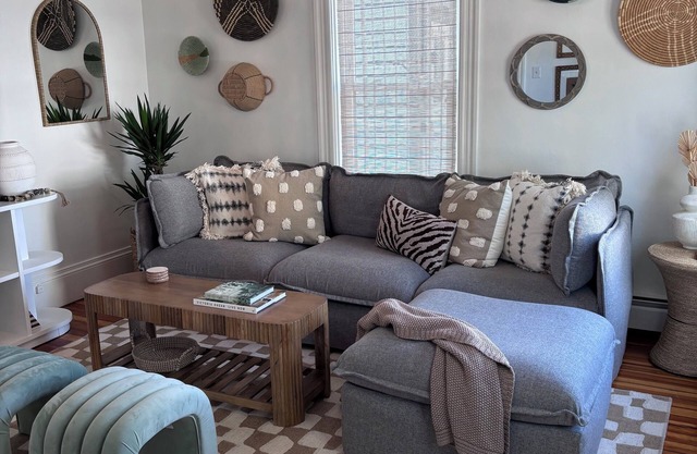 Designed for You - Beautifully Renovated 2 Bedroom