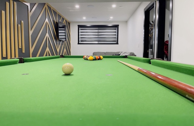 Designer suite with a Pool Table/Xbox/Arcade/Jumbo Jenga