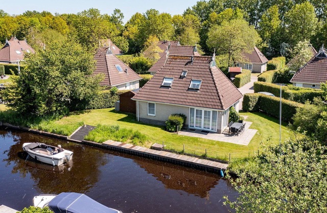Detached bungalow for 8 persons