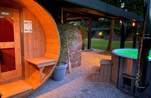 Detached Guesthouse De Hucht with Private Wellness NEW