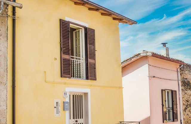 Detached house for family in the green woods of Abruzzo