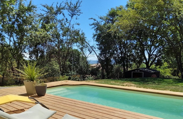 Detached house South Ardèche private swimming pool