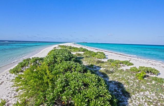 Dhigurah Retreat Beach