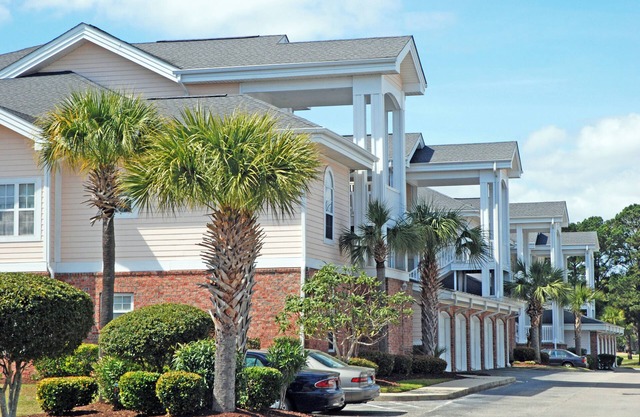 Discover our chic 1Br/1.5Ba Golf Villa in a prime spot!