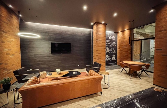 Discover the city in apartment. luxury, 5* location
