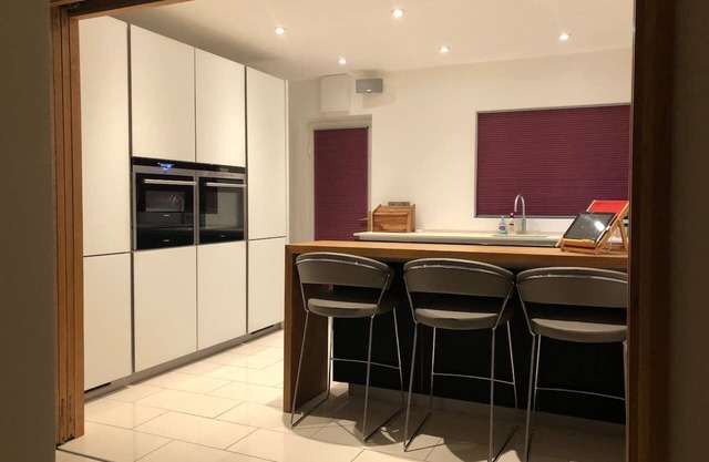 Discreet luxury, Super house!