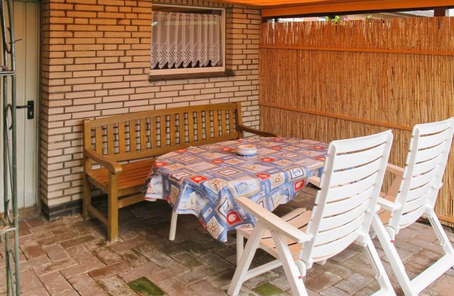 Ditzum Apartment, Sleeps 4 with Free WiFi