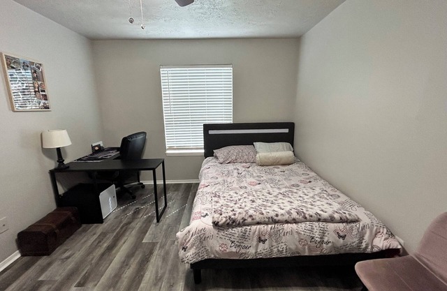 Do not book, VRBO WILL NOT REMOVE listing
