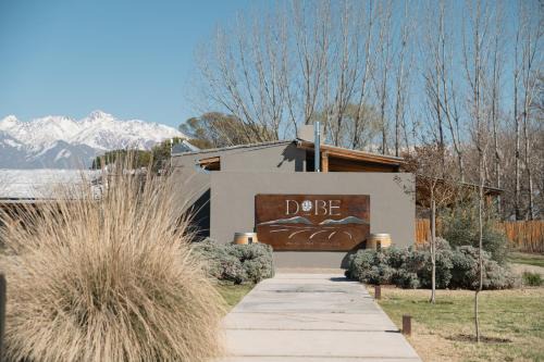 Dobe Lodge