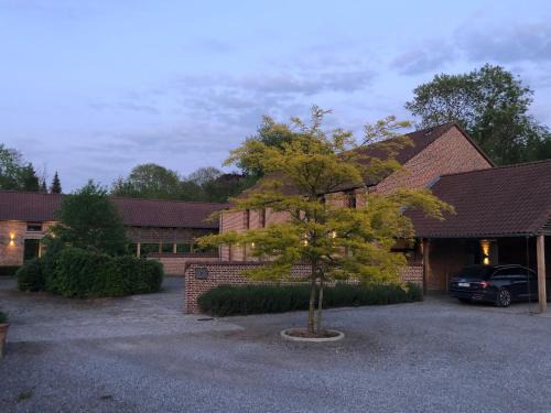 Domaine du Bois d'Hez - Corporate Privative Hotel