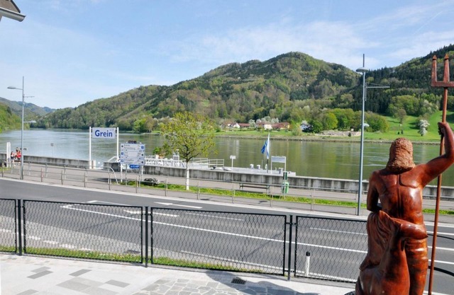 Donaublick Apfelstrudel - Wohnen bei Schörgi