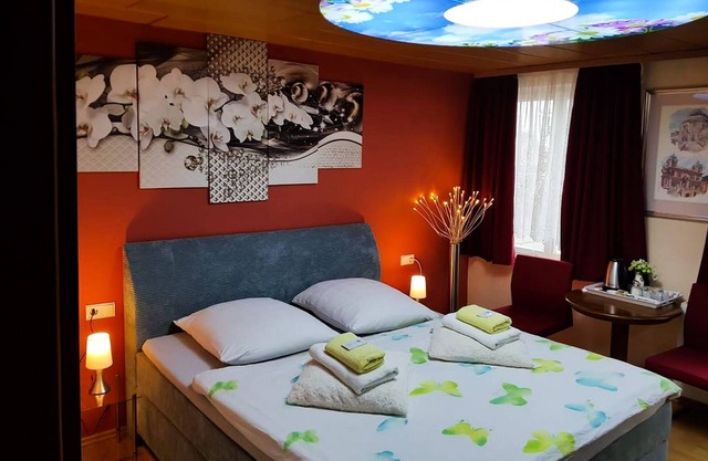 Doppelzimmer mit Dusche und WC