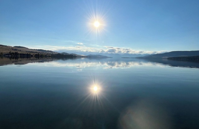Dora’s Cabin at Grans – Flathead Lakefront, Dock, Kayaks, Pet Friendly
