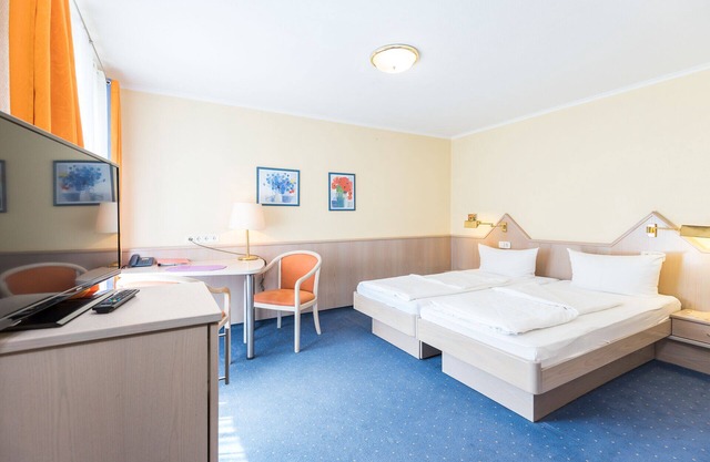 Double room 7 with shower and WC
