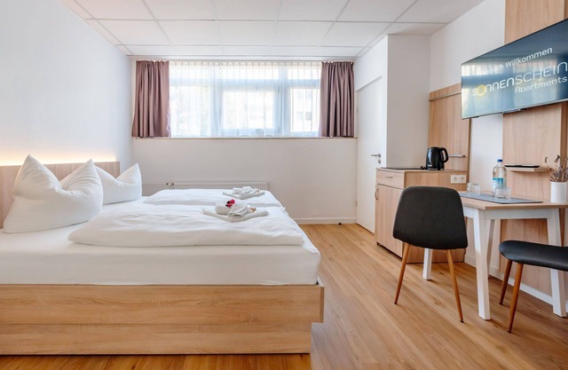 Double room with bath+ - Sonnenschein Hotel & Apartments