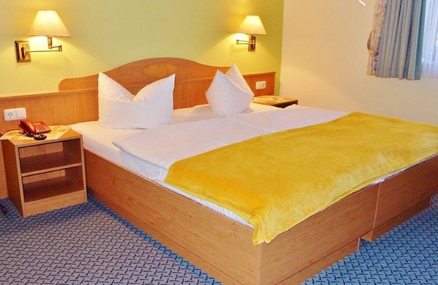Double Room - Disabled Access - Landhotel "Neuwiese" with traditional inn "At the Mill"