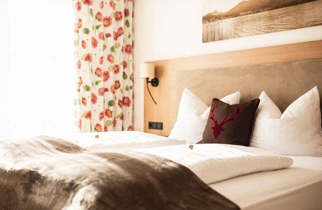Double room with balcony - Pension Huber