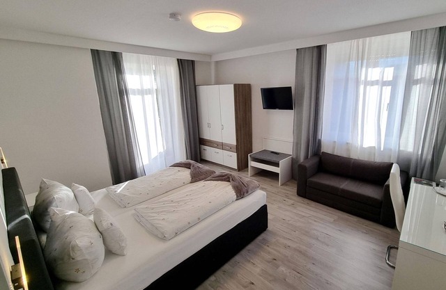 Double room with balcony - Gesundheitshotel Rössle