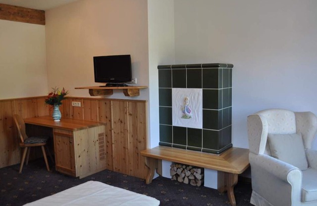 Double room with shower, bath, WC (2VZ) - Ferienhotel Gut Enghagen