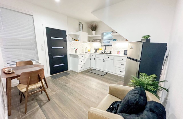 Downtown Denton Delight Loft
