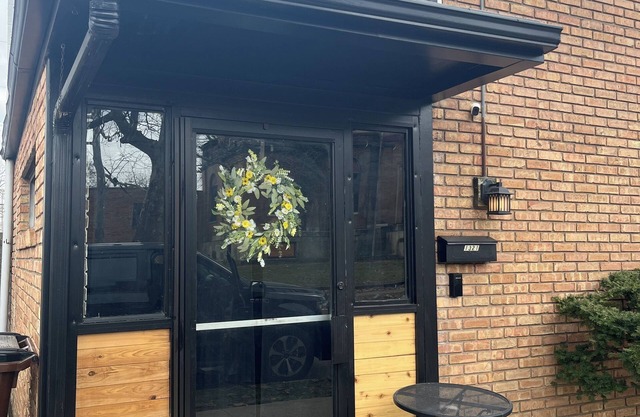 Downtown Middletown Retreat with TVs in every room