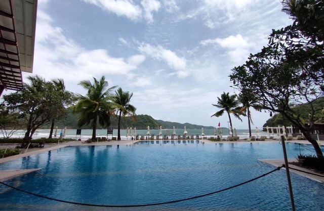 Dr Calayan's 2BR Condo at Pico De Loro