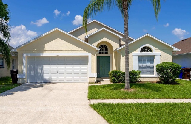 Dream Home near Disney Parks! Stay near the magic!