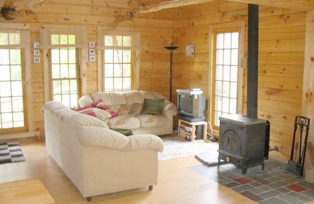 Dream Log Cabin, Yet Close to Everything! Animals Welcome!