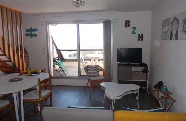 duplex apartment comfort sea view 2 bedrooms in a quiet residence