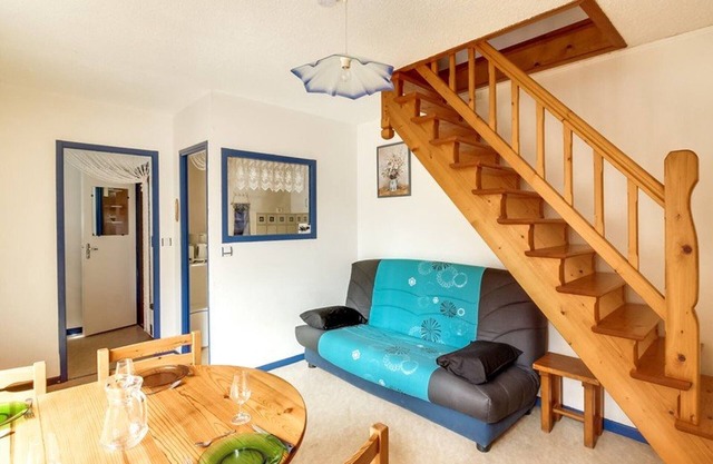 Duplex Apartment for 5 with Parking and Balcony in Cauterets