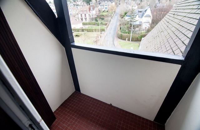 DUPLEX APARTMENT 47M2 BLONVILLE SUR MER 200m beach nearby. Deauville